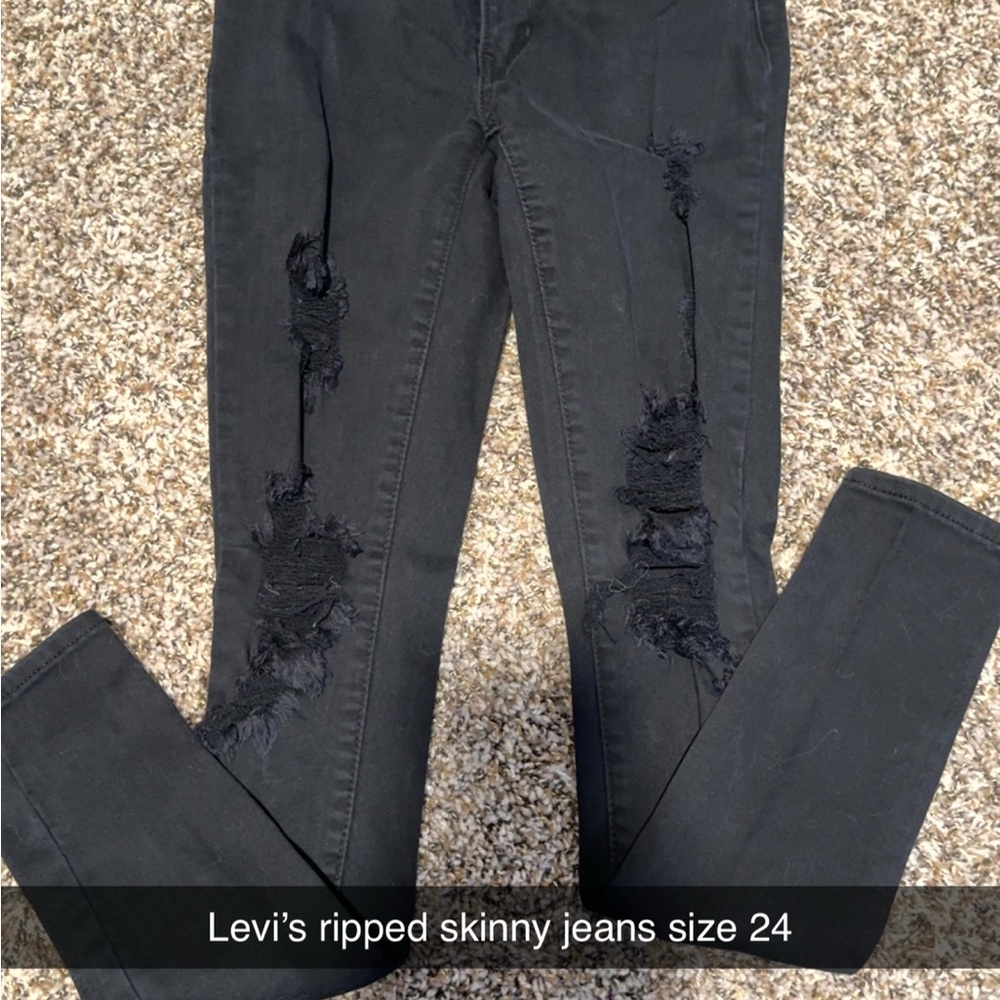 Levi's Distressed Black Skinny Jeans